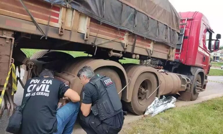 Homem morre atropelado pelo próprio caminhão no Anel Rodoviário