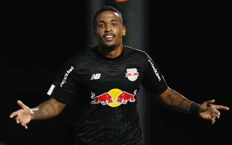 Ex-Atlético brilha, e Bragantino derrota a Ferroviária pelo Paulistão