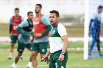 Caldense e Democrata-GV se enfrentam pela segunda rodada do Mineiro
