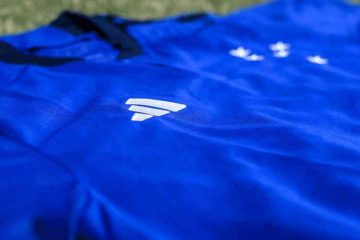 Adidas é a segunda fornecedora mais longeva do Cruzeiro no século XXI