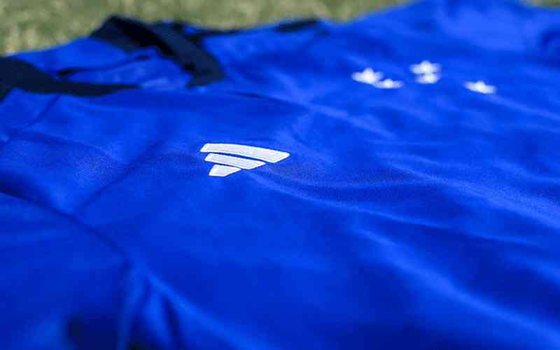 Adidas é a segunda fornecedora mais longeva do Cruzeiro no século XXI