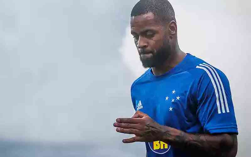 Ex-Cruzeiro, zagueiro Dedé cogita aposentadoria: ‘Estou pensativo’