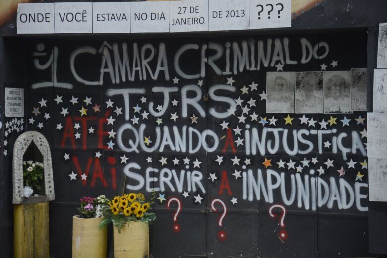 10 anos de Boate Kiss: pais e amigos fazem vigília para lembrar data
