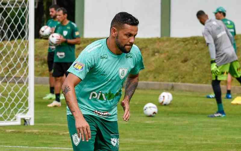 Felipe Azevedo elege dever de ‘veteranos’ e mira título pelo América