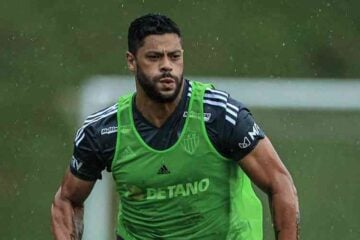 Atlético: Hulk marca gol de letra em treino; assista ao lance