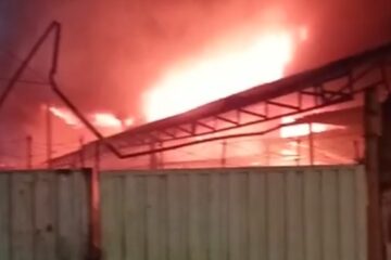 Incêndio mobiliza nove equipes do Corpo de Bombeiros em Belo Horizonte