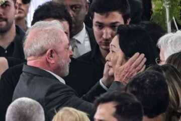 Lula chega à Vila Belmiro para o velório de Pelé