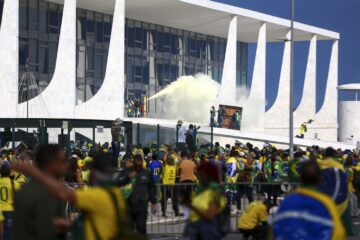 Invasões aos Três Poderes: PGR determina abertura de inquérito