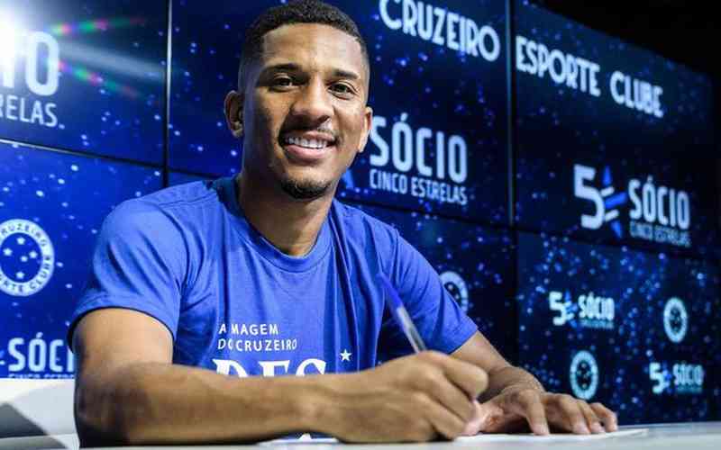 Cruzeiro se aproxima de 15 reforços e é clube da Série A que mais contratou