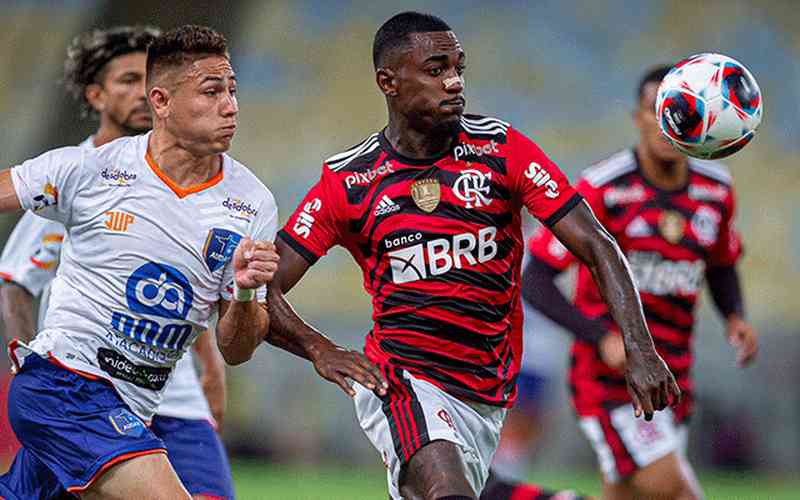 Flamengo acorda no 2° tempo e vence Audax com time B na abertura do Carioca