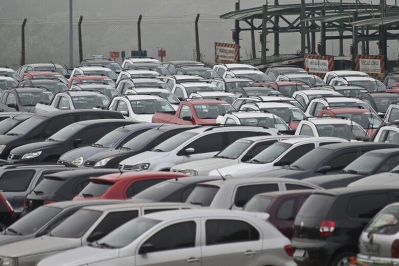 Produção de veículos aumenta 5,4% em 2022, diz Anfavea