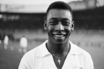 Um ano após morte, Pelé virou nome de estádios e prêmios, ganhou mausoléu e dia especial