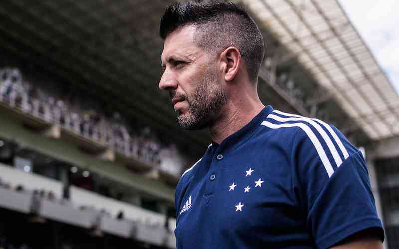 Pezzolano diz que clássico contra América será teste para avaliar Cruzeiro