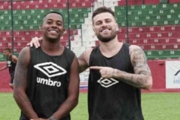 Lucas Lima participa de jogo-treino com Robinho na Portuguesa Santista