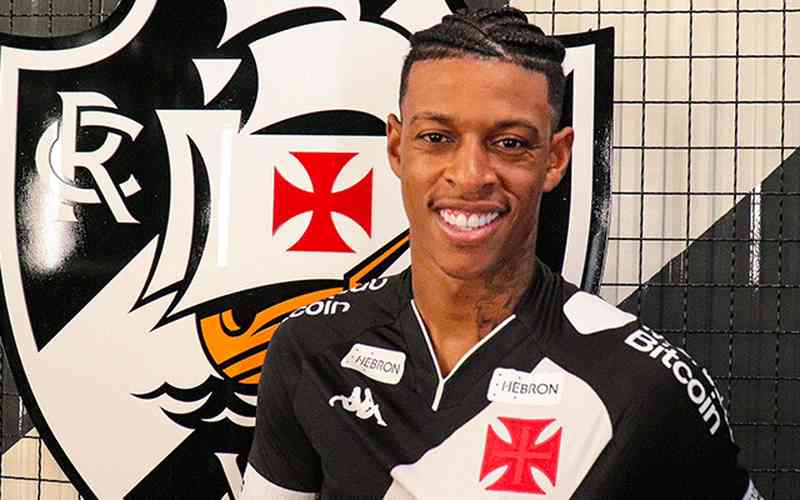 Vasco anuncia chegada do zagueiro Robson Bambu, quinto reforço para 2023