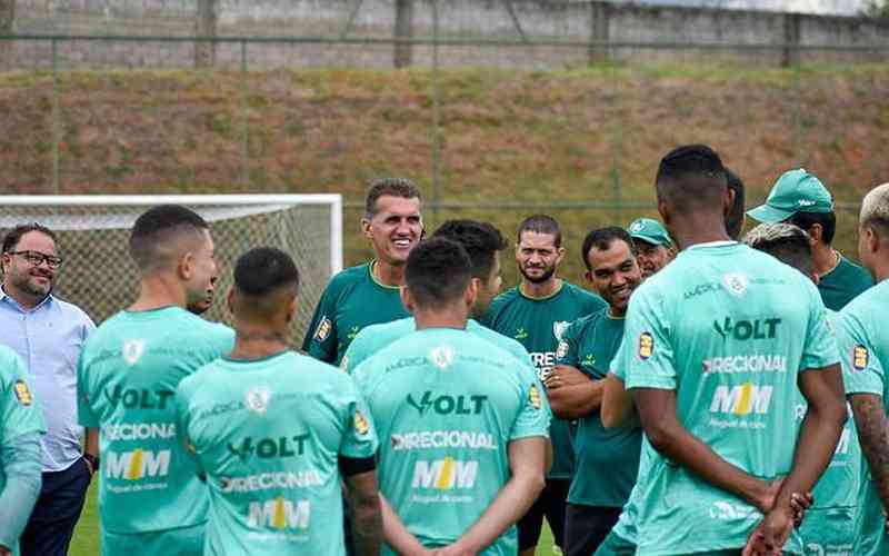 América reforça ‘ponto fraco’ do elenco e mantém pilares para 2023