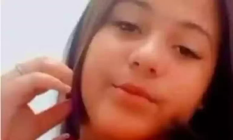 Adolescente desaparecida após marcar encontro com namorado de 18 anos é localizada