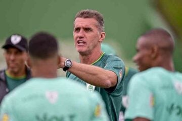 Três zagueiros? Veja as possibilidades táticas de Mancini no América