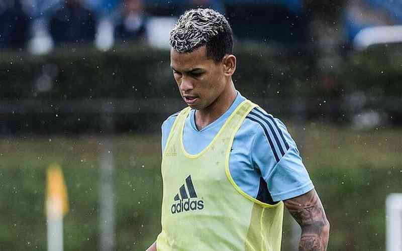 Cruzeiro: Fernando Henrique sofre lesão no joelho e passará por cirurgia