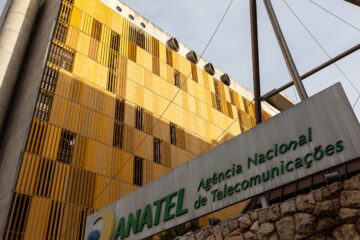 Anatel ordena bloqueio de 5 milhões de aparelhos piratas de TV a cabo
