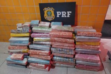PRF apreende cerca de 100 kg de maconha em Monlevade