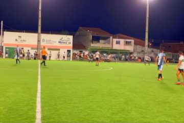 Homem é assassinado com mais de 20 tiros enquanto assistia partida de futebol