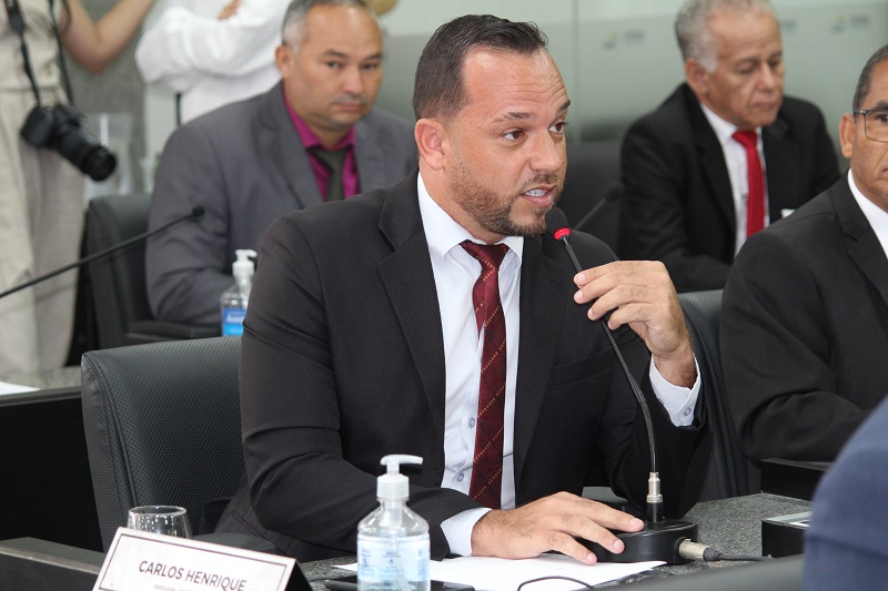 Vereadores aprovam sem ressalvas as contas de 2018 do governo do ex-prefeito Ronaldo Magalhães