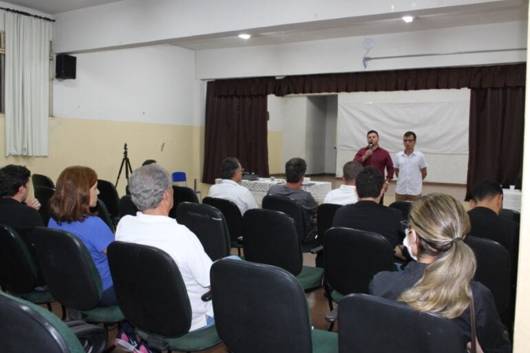 Moradores da Regional 1 participam de encontro e apresentam sugestões em Monlevade