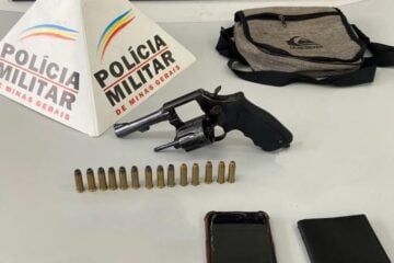 PM encontra revólver e dois acabam presos em Itabira