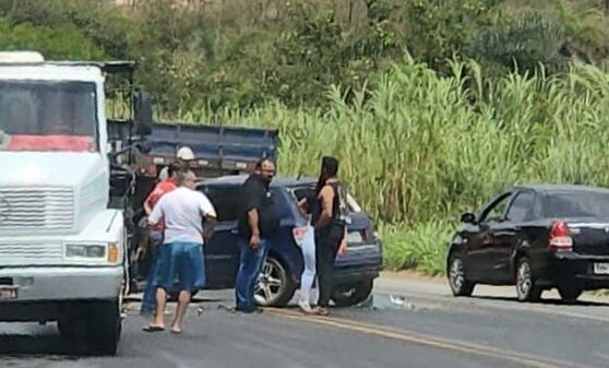 Acidente causa lentidão na BR-381 nesta quinta-feira, em Santa Luzia