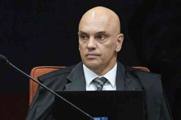 Alexandre de Moraes decide não prender Bolsonaro por descumprimento de cautelar