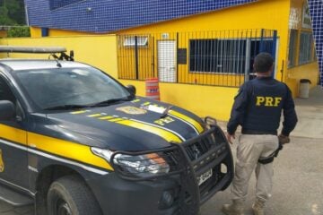 Homem acusado de tentar matar o irmão com golpes de facão é preso em Minas Gerais