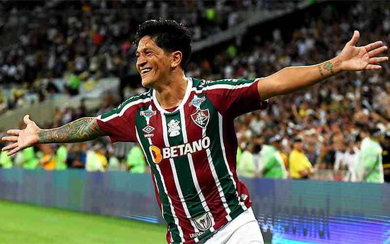 Cano faz dois, e Fluminense vence clássico contra o Vasco pelo Carioca