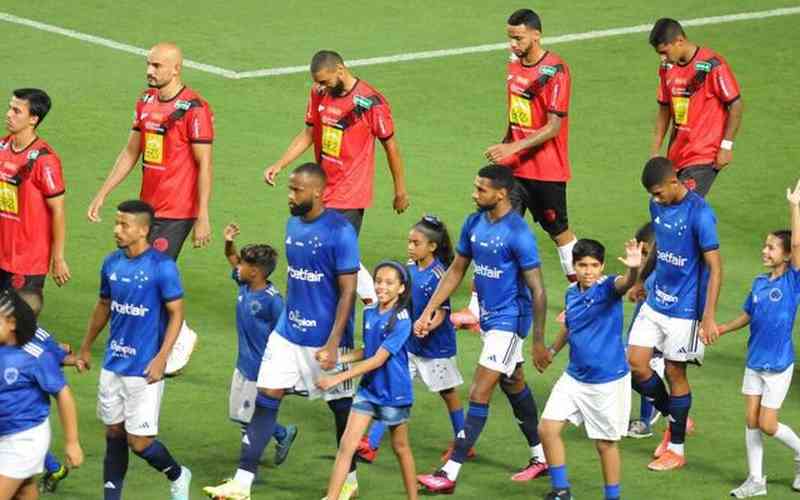 Cruzeiro e Santos têm pior início de ano entre times da Série A
