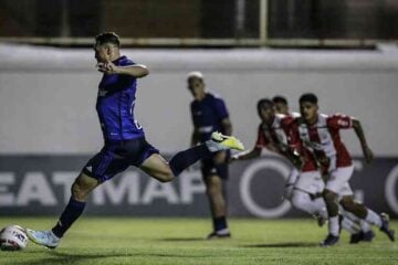 Cruzeiro dobra o número de gols marcados em 2023 em goleada sobre o Villa