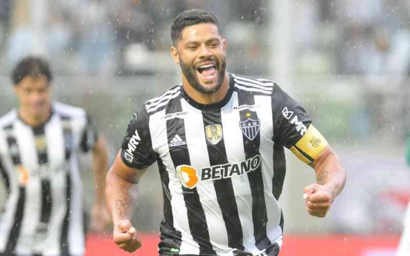 Hulk visita Arena MRV e negocia camarote com CEO do Atlético