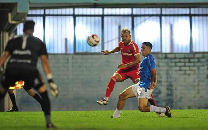 Inter empata com Novo Hamburgo e vê Grêmio abrir vantagem na liderança