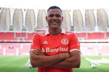 América encaminha a contratação do atacante Mikael, ex-Internacional