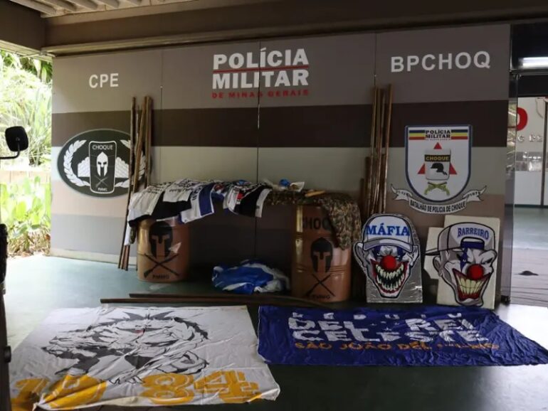 Polícia apreende porretes com pregos e explosivos em ação antes de jogo entre Cruzeiro e Atlético