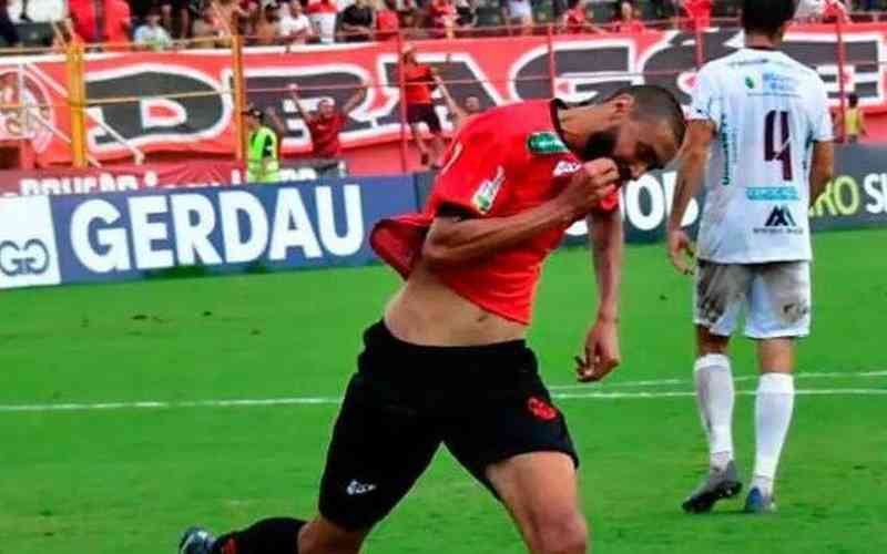 Mineiro: 3ª rodada tem vitórias de Villa, Pouso Alegre e Tombense