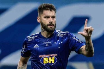 Rafael Sobis posta vídeo de gol pelo Cruzeiro e pede placa no Mineirão