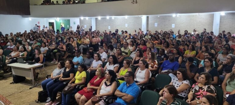 Professores monlevadenses participam de seminário de Educação para as relações étnico-raciais