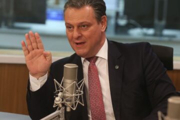 Vaca Louca: ministro descarta aumento de preço da carne