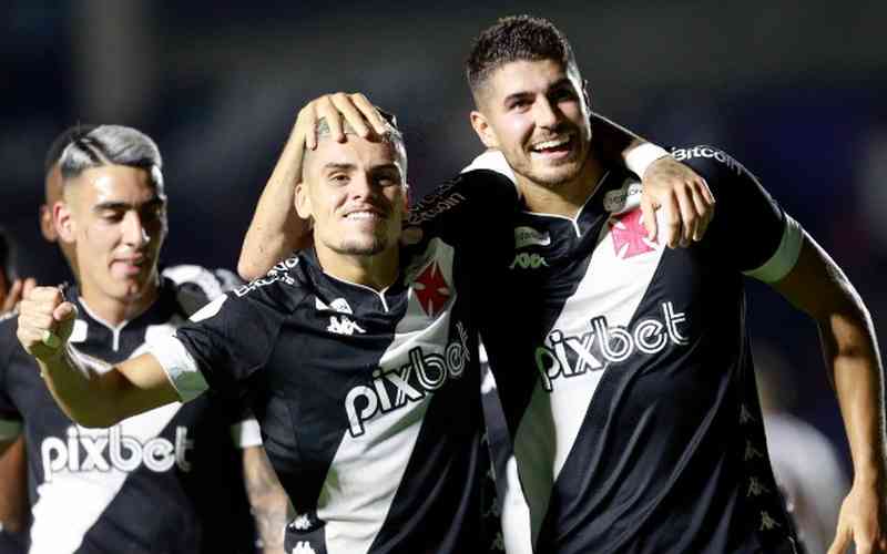 Com dois de Pedro Raul, Vasco goleia o Resende pelo Campeonato Carioca
