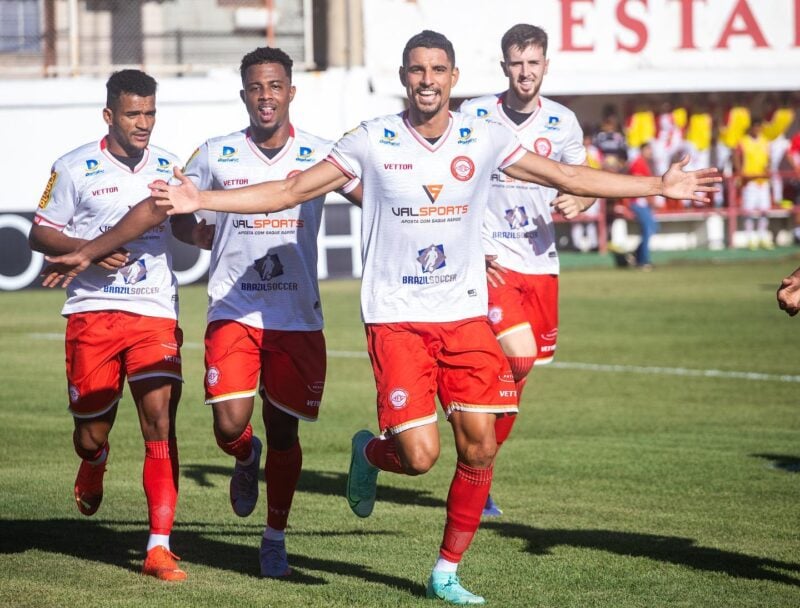 Tombense vence Villa Nova fora de casa e se aproxima do título do Troféu Inconfidência 