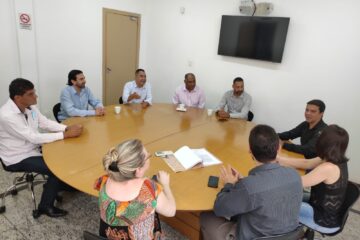 Representantes da Câmara de Confins visitam Monlevade para troca de informações sobre golpes sofridos