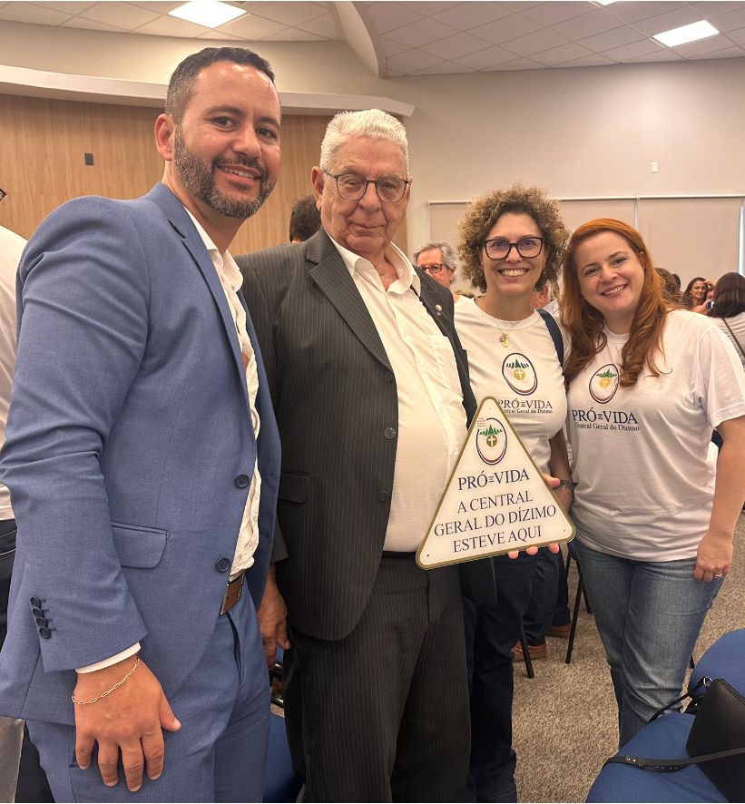 Central do Dízimo Pró-Vida doa equipamentos para sala de cirurgia no HNSD