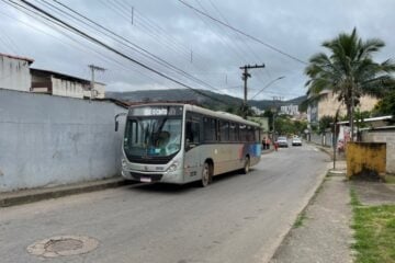 Ciclista fica ferido ao colidir com ônibus em Itabira