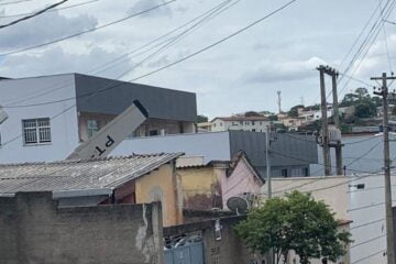 Avião cai e deixa casal ferido em Belo Horizonte