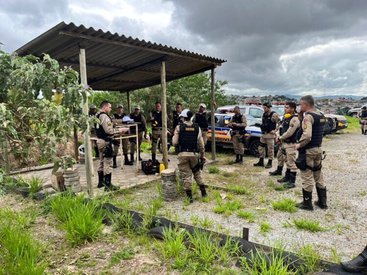 Polícia Rodoviária recebe pistolas Glock G22 em Itabira
